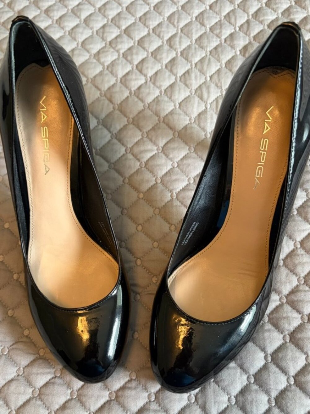 Via Spiga Black Leather Platform Pumps